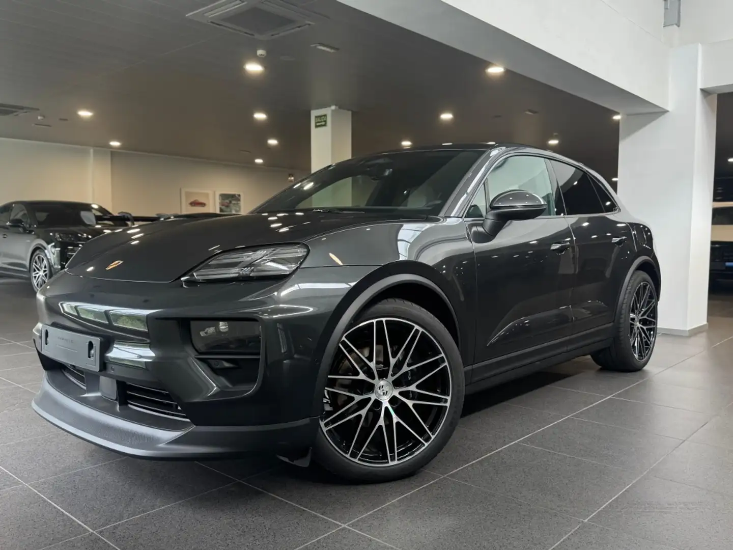 Porsche Macan 4 Gris - 1
