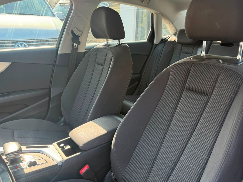 Audi A4 Lim. *LED*Temp*Automatik*Keyless*AHK — photo 6