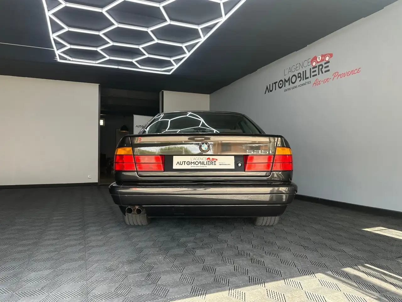 BMW 535 (E34) BERLINE 535i 3.4 211 Ch, foto 4