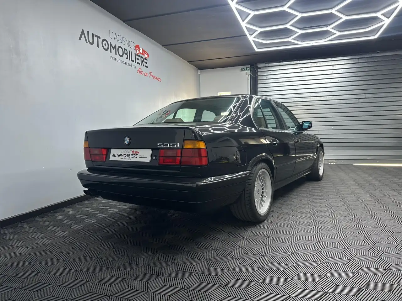 BMW 535 (E34) BERLINE 535i 3.4 211 Ch, foto 3