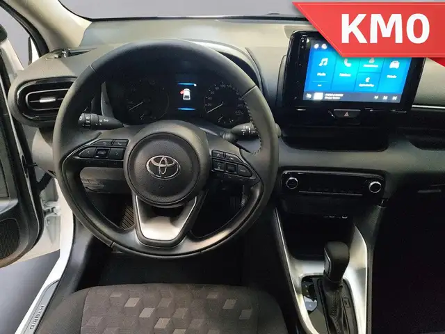 Toyota Yaris view 11