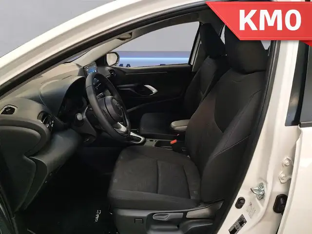Toyota Yaris view 10