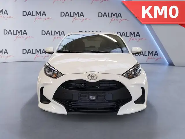 Toyota Yaris view 8