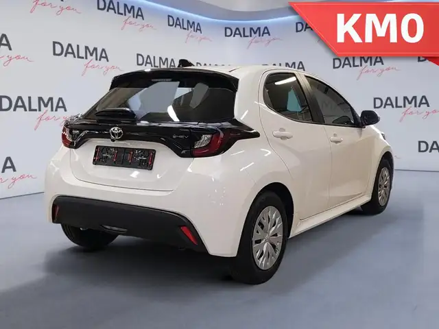 Toyota Yaris view 5
