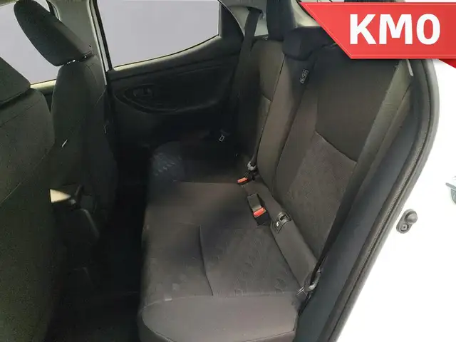 Toyota Yaris view 13