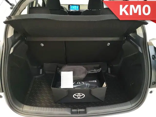 Toyota Yaris view 15