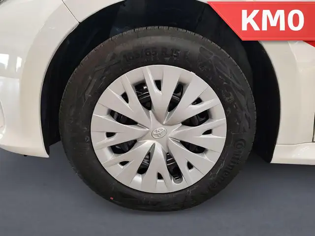 Toyota Yaris view 9