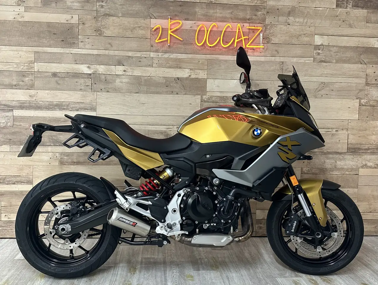 BMW F 900 XR