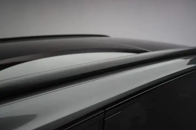 Volkswagen Touareg view 13