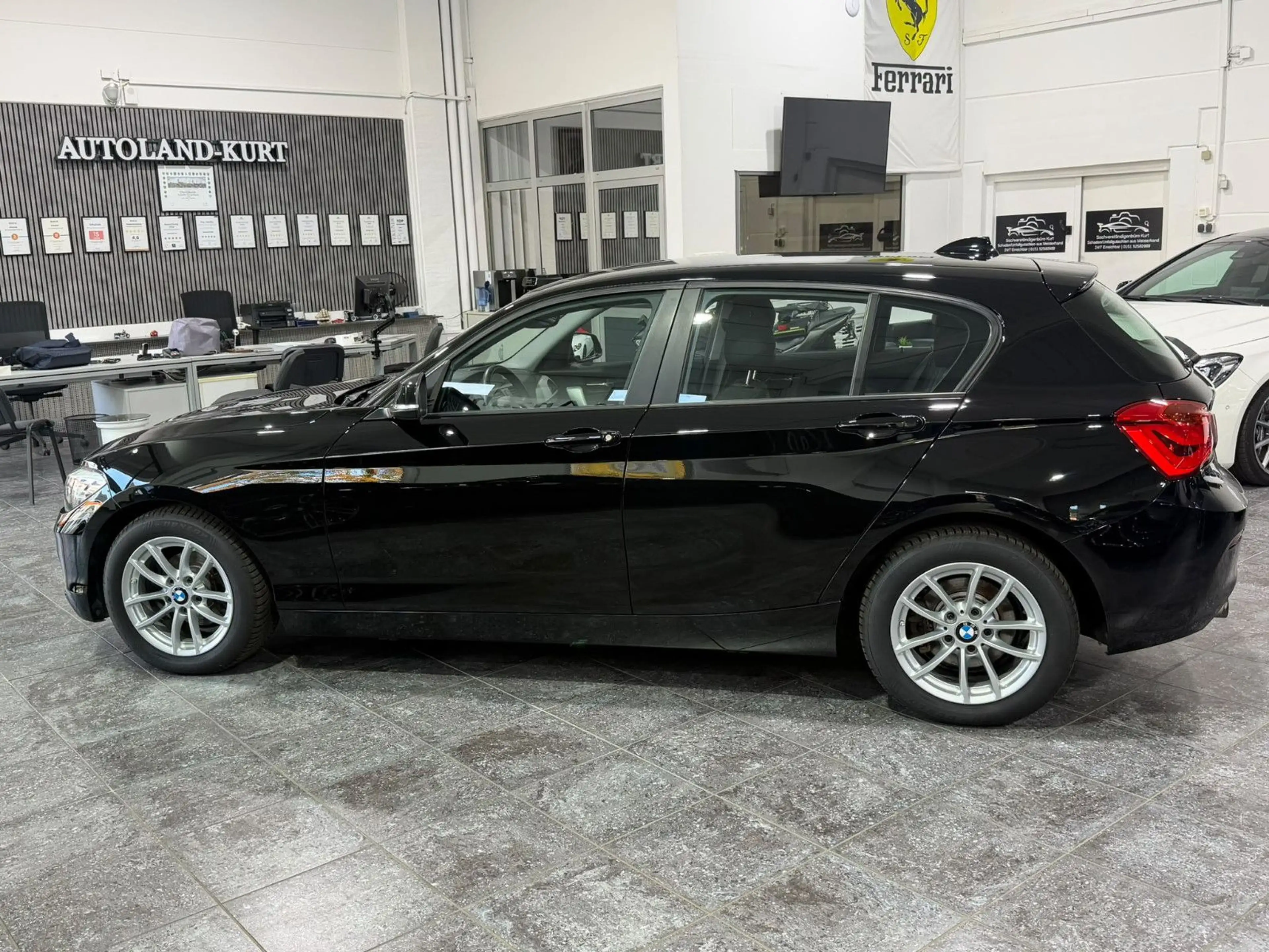 BMW 118 i Automatik*Advantage*Navi*PDC*Shz* — photo 5