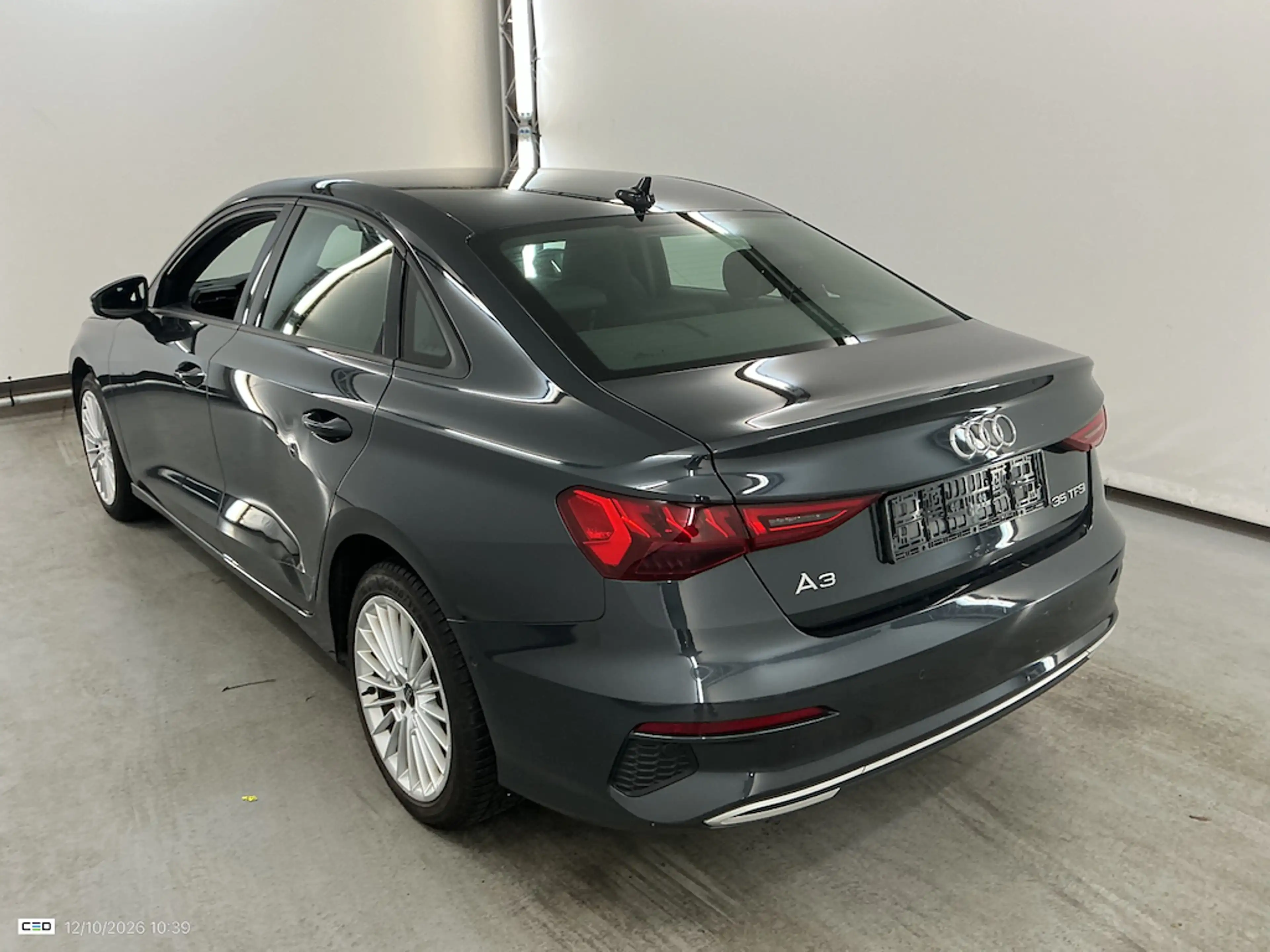 Audi A3 A3 Sportback 35 TFSI S line S tronic — photo 2