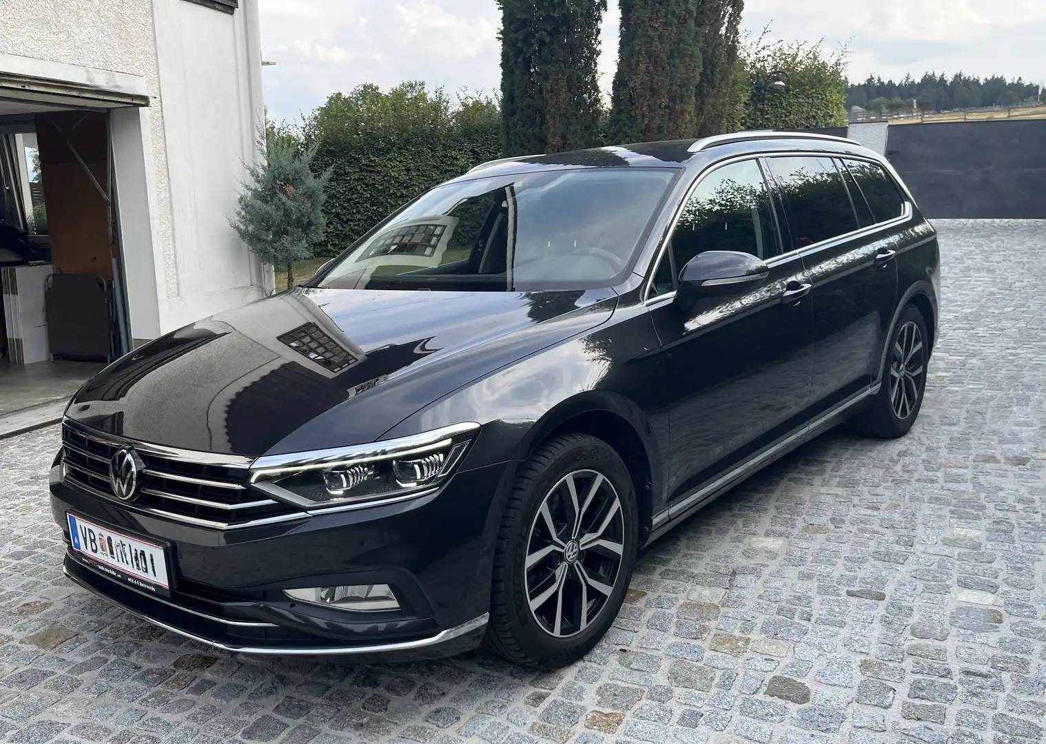 Volkswagen Passat Variant Passat Variant Elegance 2,0 SCR TDI Elegance Grau - 2