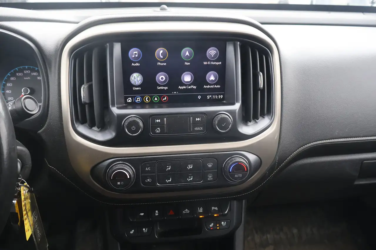 GMC Canyon снимка GMC Canyon
