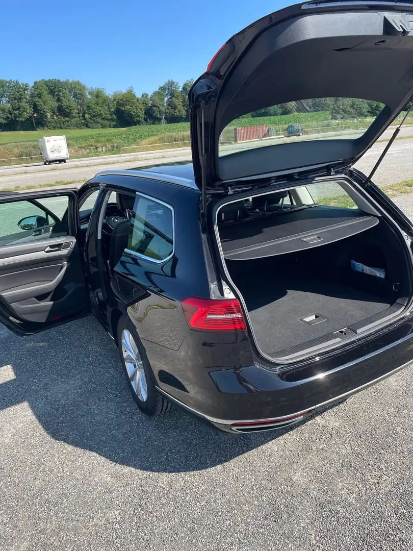 Volkswagen Passat Variant Passat Variant Highline 2,0 TDI SCR Highline Schwarz - 2