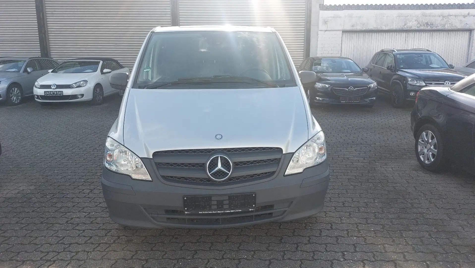 Mercedes-Benz Vito Kombi 113 CDI lang Silber - 2