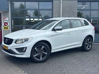 Volvo XC60 2.4 D5 R-Design | Trekhaak | Stoelverwarming |
