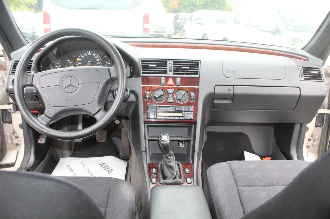 Mercedes-Benz C 180 ELEGANCE, foto 9