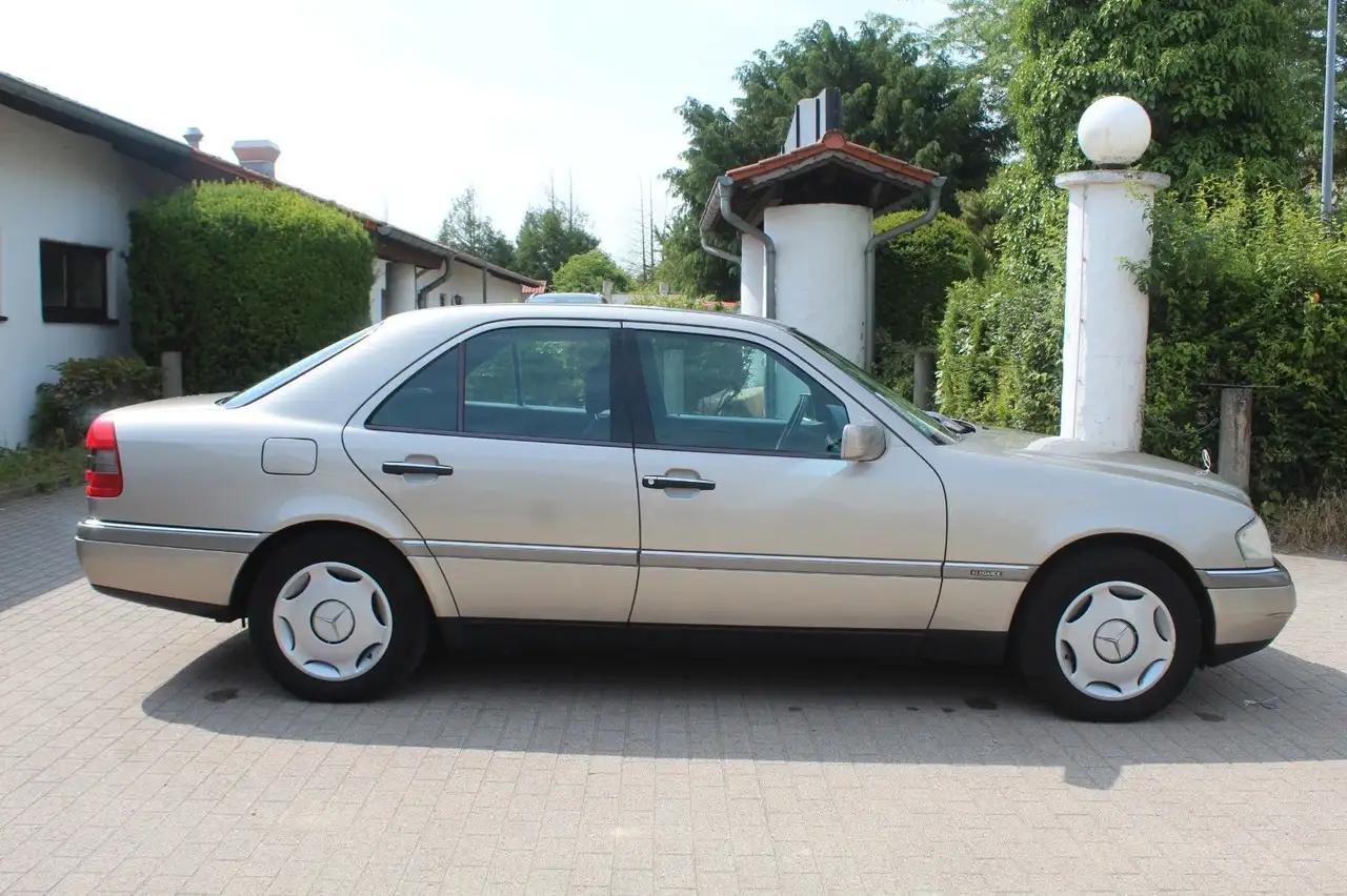 Mercedes-Benz C 180 ELEGANCE, foto 4