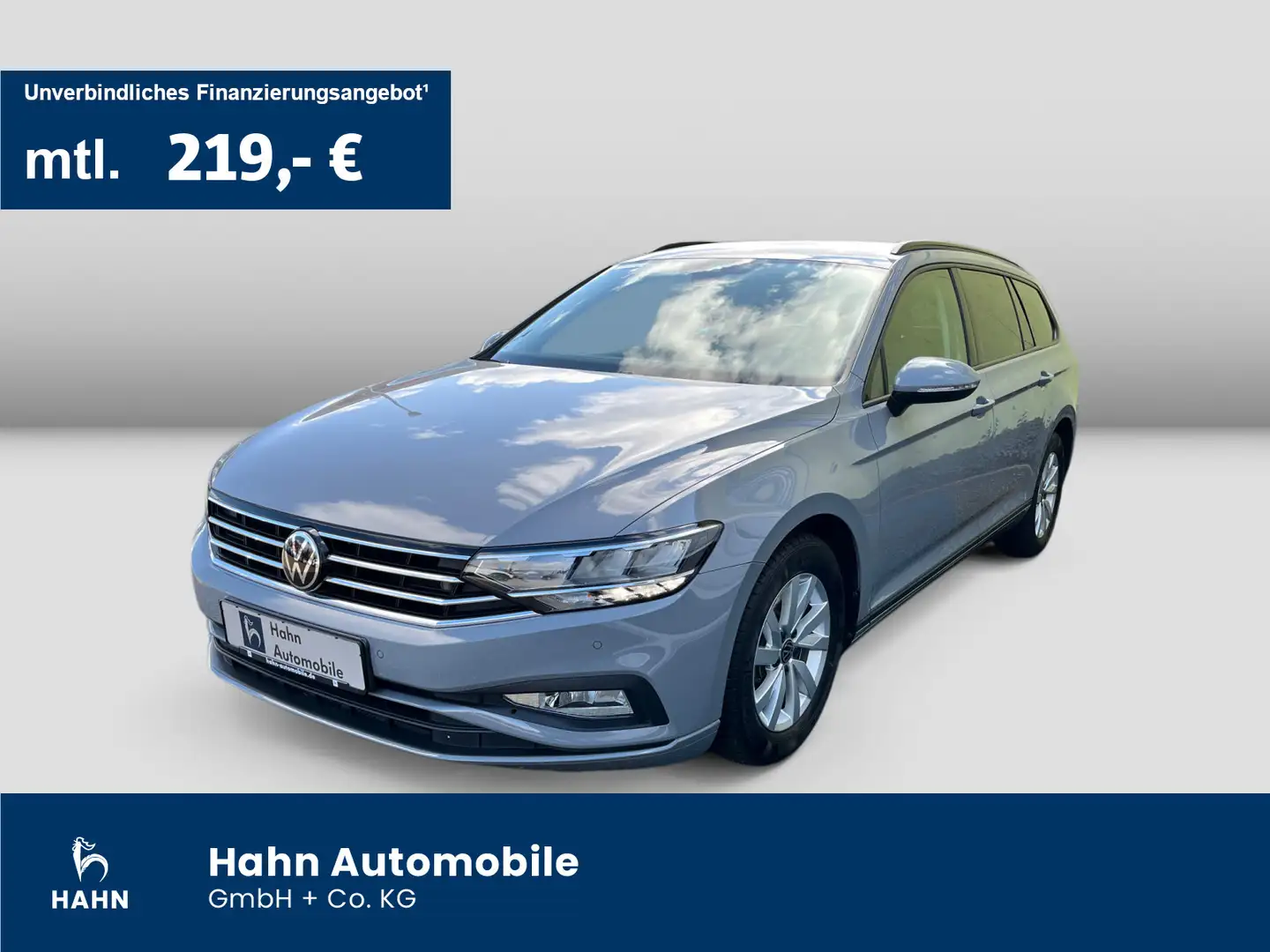 Volkswagen Passat Variant 1.5TSI DSG LED ACC CAM AHK Navi Grijs - 1