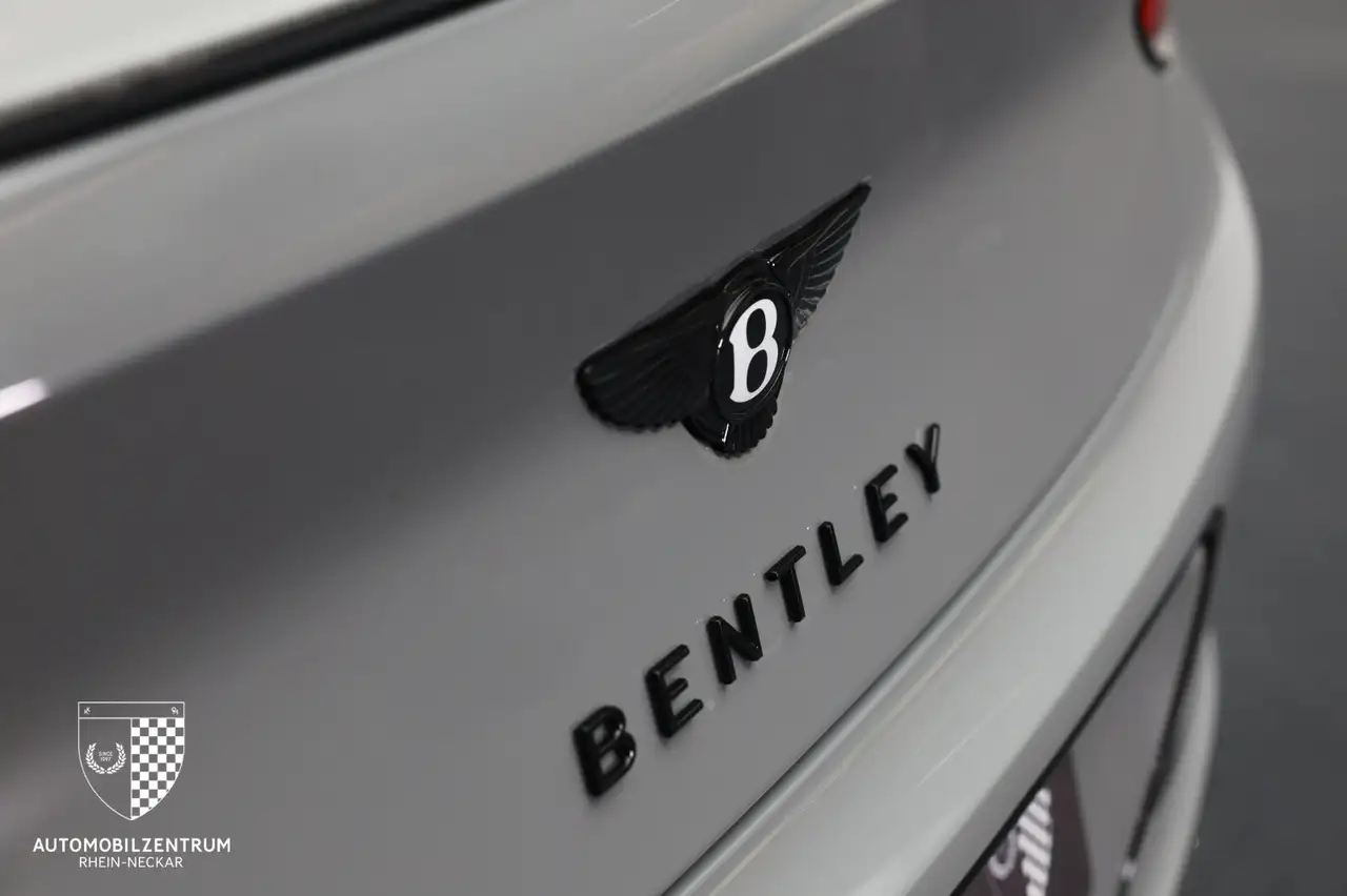 Bentley Continental GTC 2022 — фото 15