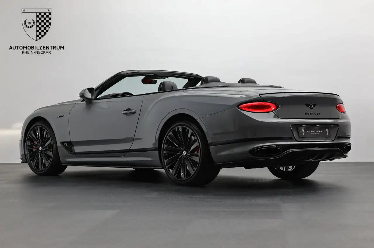 Bentley Continental GTC 2022 — фото 7
