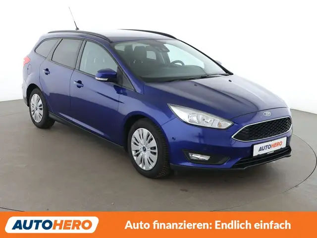 Ford Focus view 8