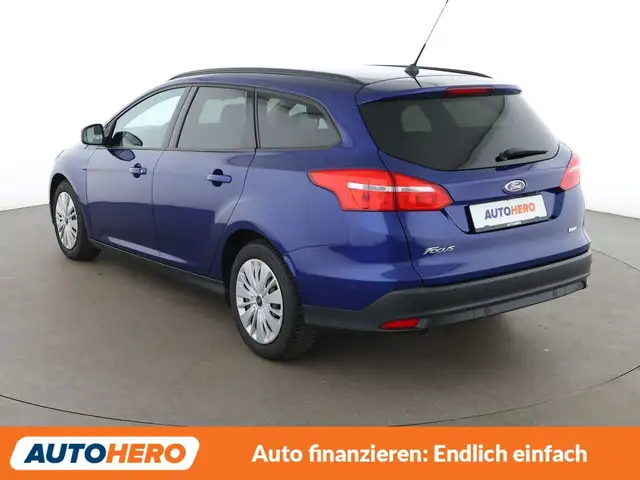 Ford Focus view 4