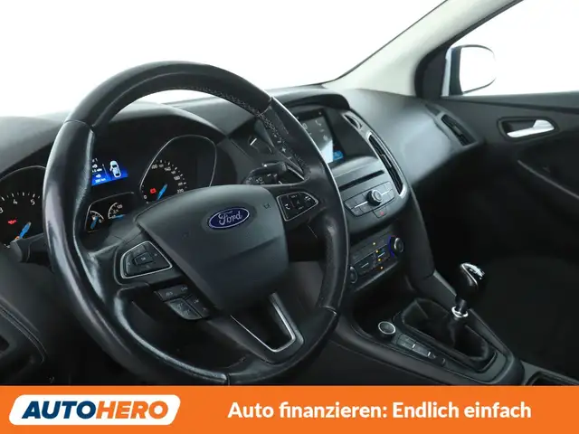 Ford Focus view 11