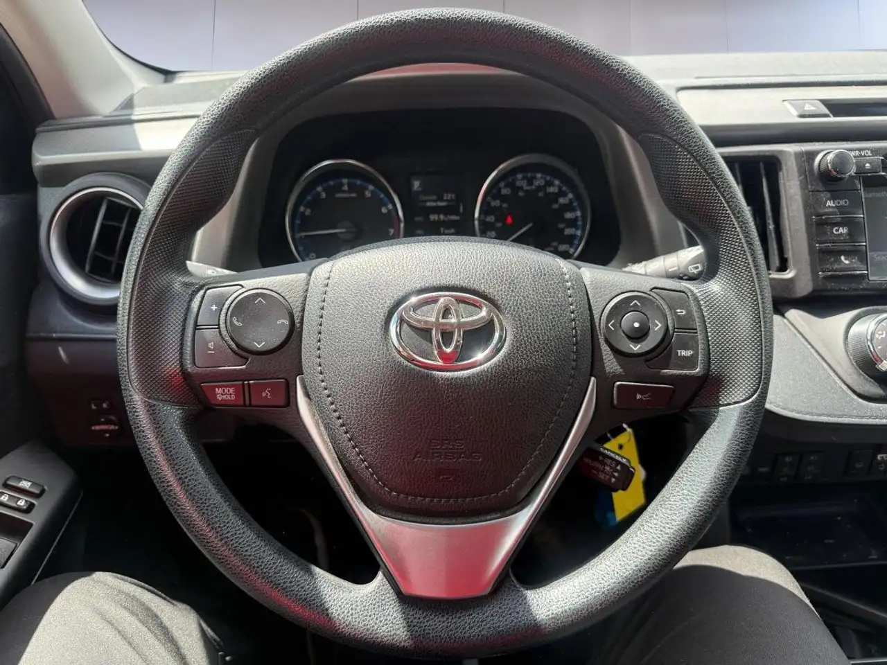 Toyota RAV 4 photo Toyota RAV 4