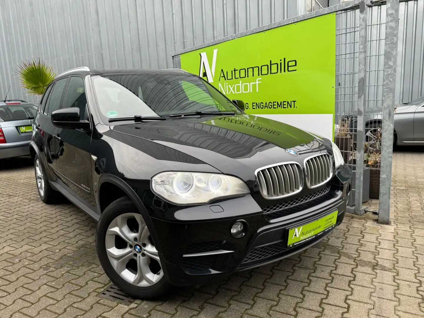 BMW X5 Baureihe X5 xDrive40d, HeadUp, P-Dach, AHK, 2.Hd Чёрный - 1