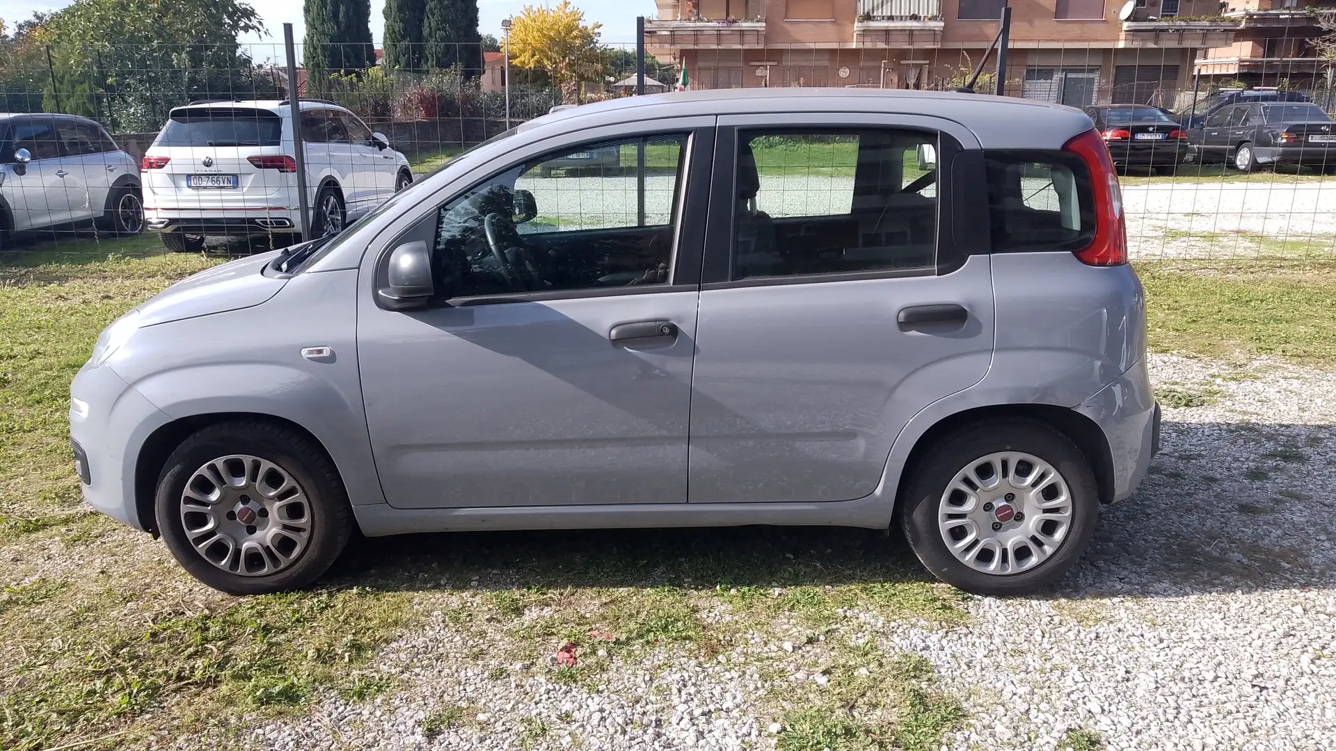 Fiat Panda HYBRID  (FINANZIAMENTO NON OBBLIGATORIO) Grigio - 2