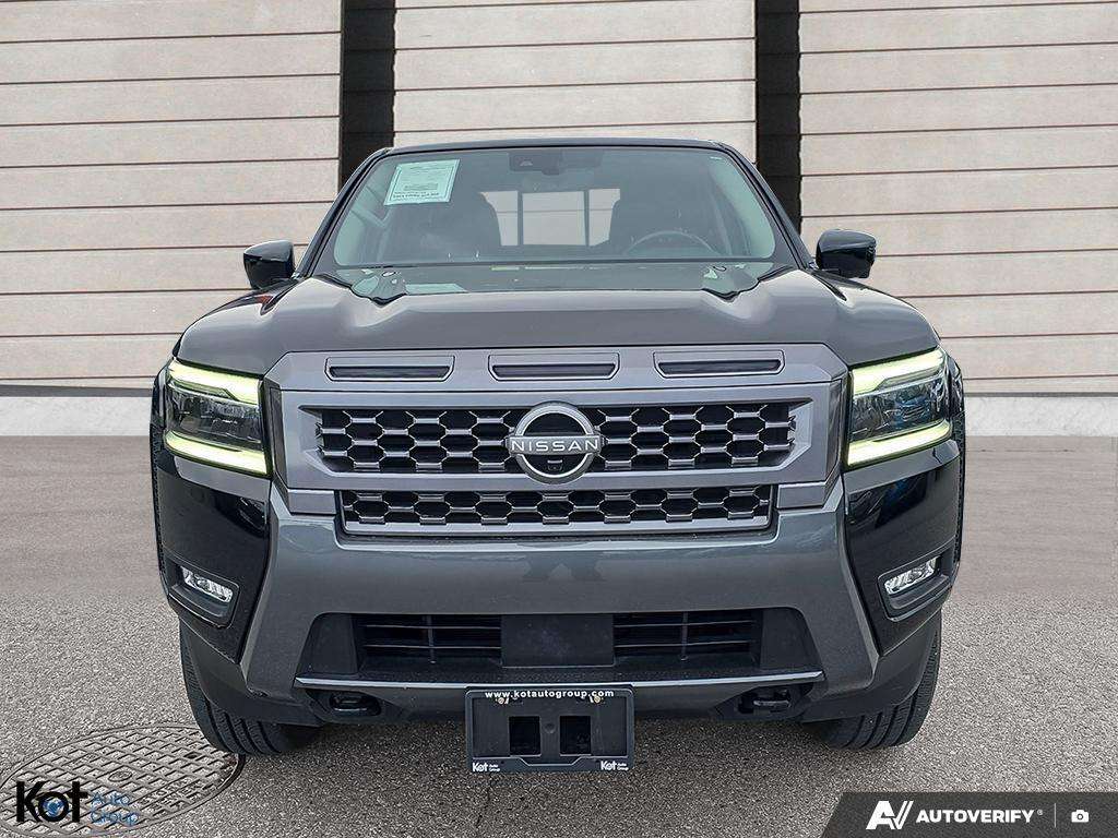 2025 Nissan Frontier SL 4X4, One Owner, Navigation, Sunroof, Wireless P — photo 1