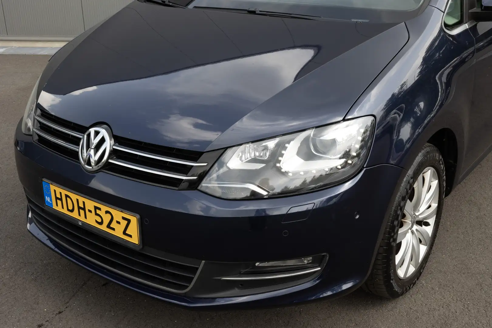 Volkswagen Sharan 2.0 TSI | 7 ZITS | NAVI | PANO | STOELV | CRUISE | Blauw - 2