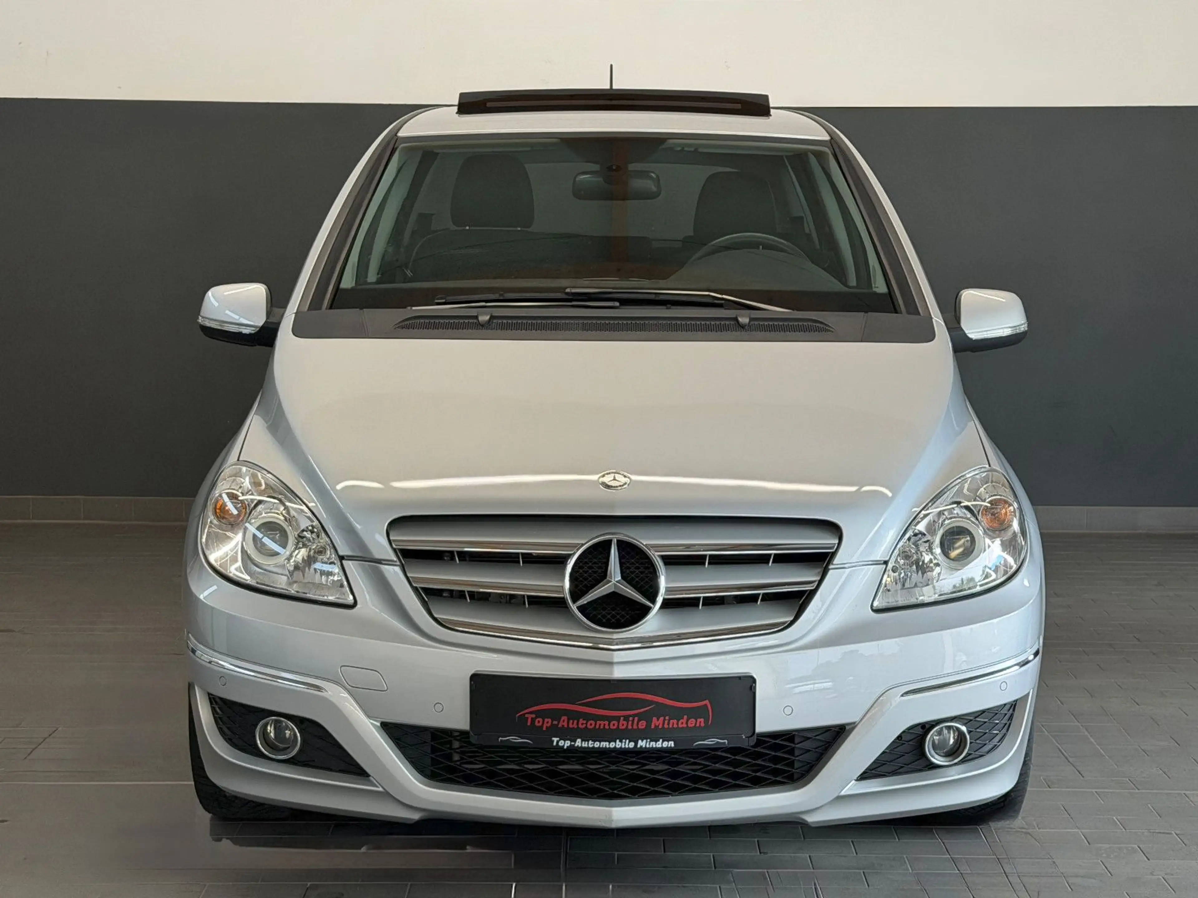Mercedes-Benz B 200 Automatik/Schiebedach/Klima/SHZ/2.Hand — photo 2