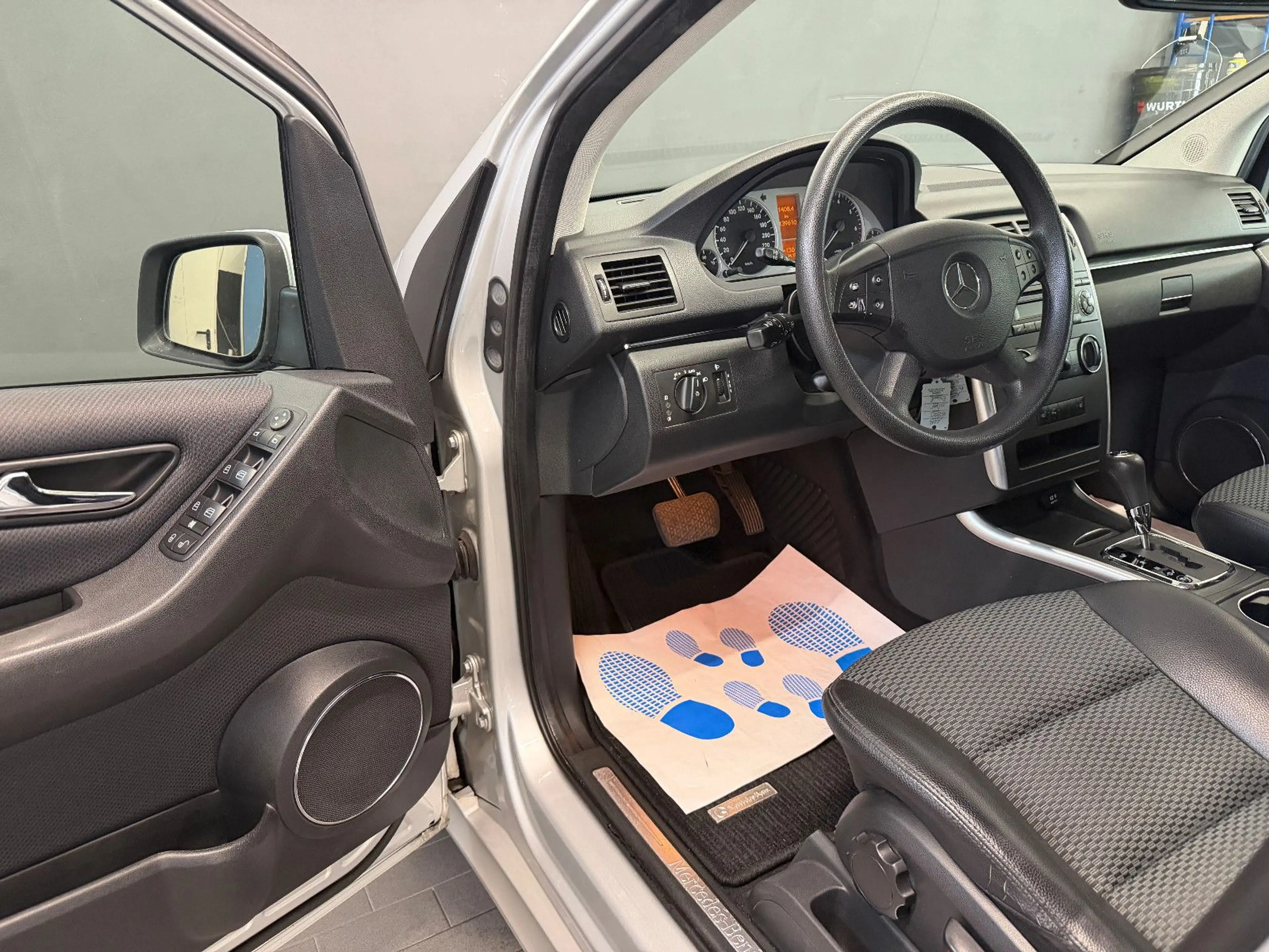 Mercedes-Benz B 200 Automatik/Schiebedach/Klima/SHZ/2.Hand — photo 8