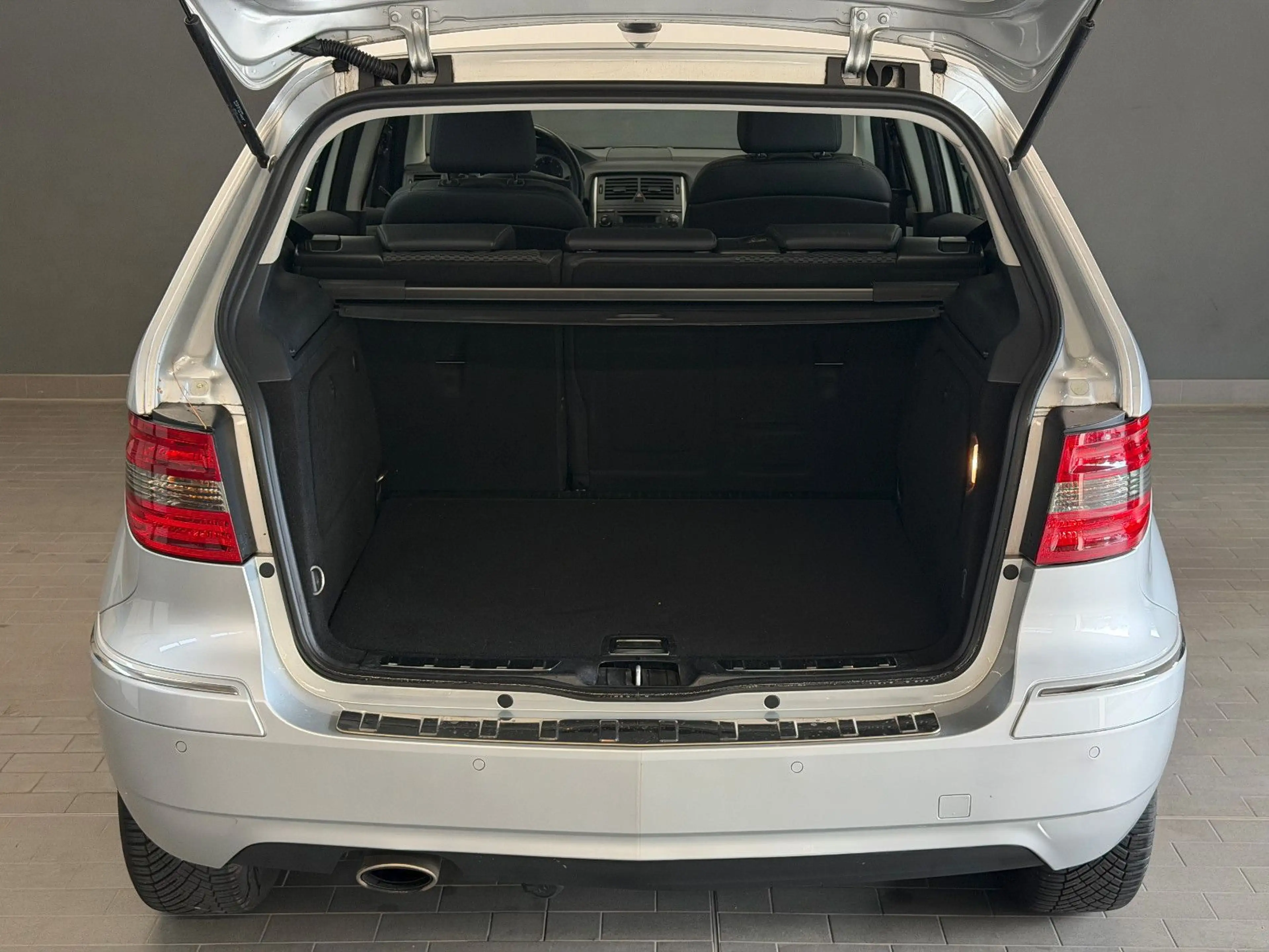 Mercedes-Benz B 200 Automatik/Schiebedach/Klima/SHZ/2.Hand — photo 7