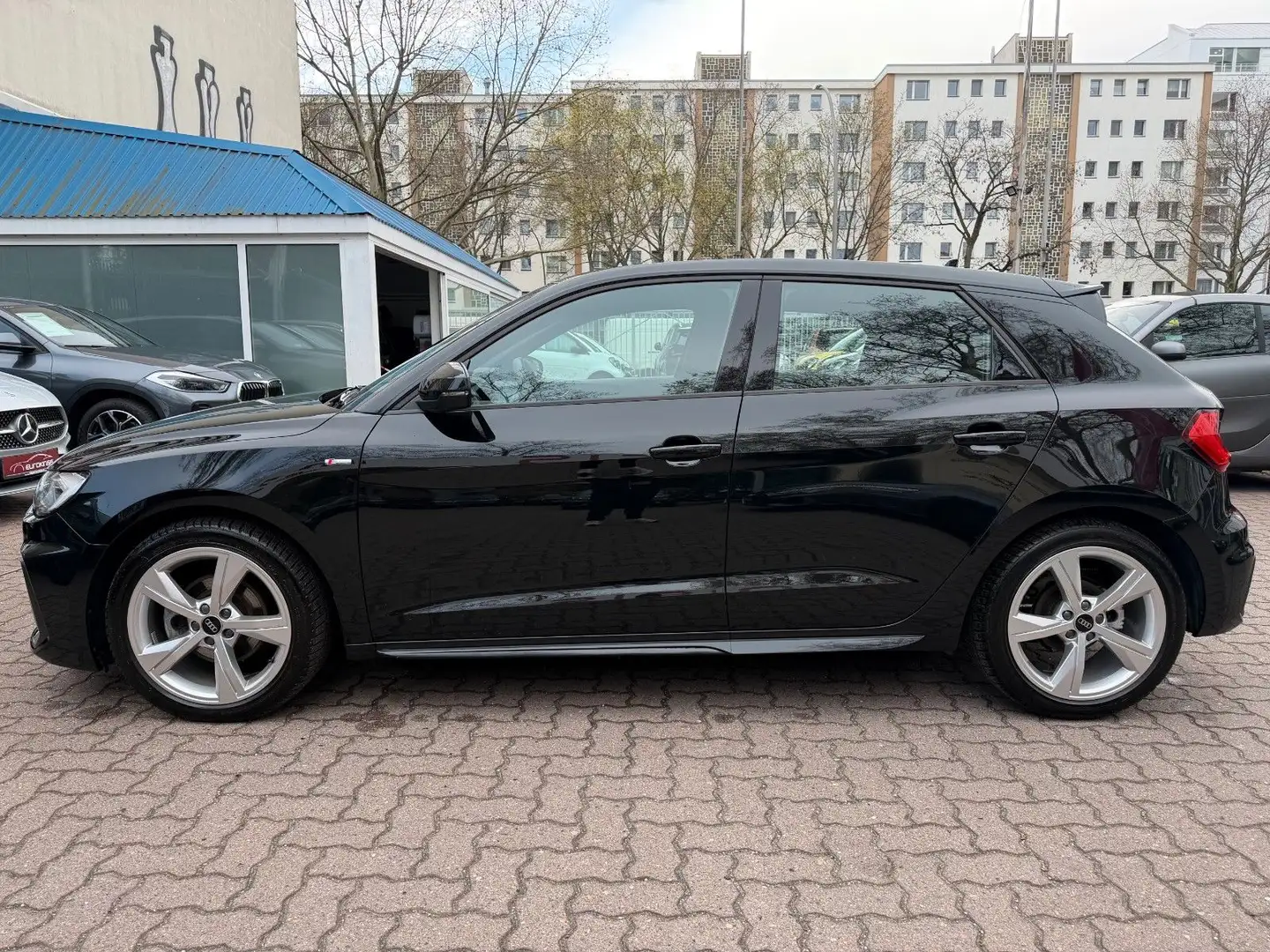 Audi A1 30 TFSI S line*LEDER*NAVI*SHZ*LED*MMI*APS+ Schwarz - 2