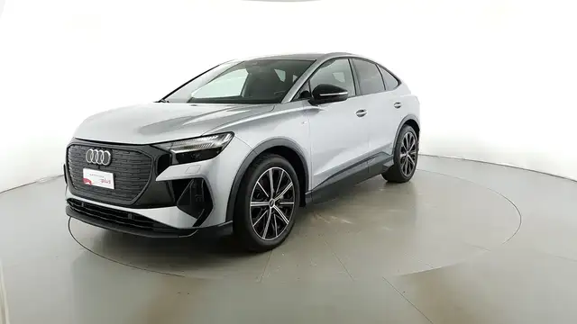 Audi Q4 e-tron 45 S line edition quattro 286cv