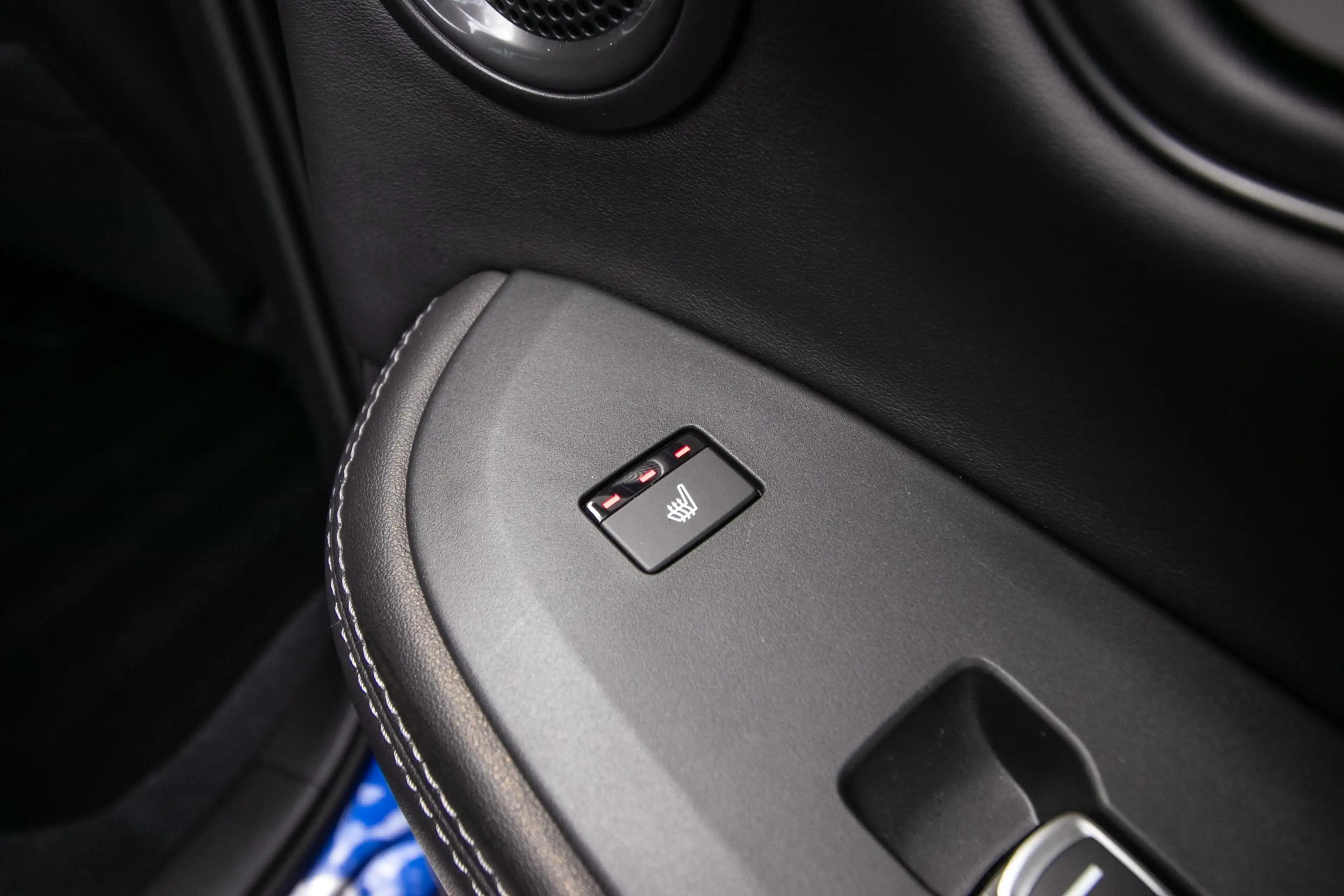 Honda ZR-V 2.0 e:HEV Advance — photo 10