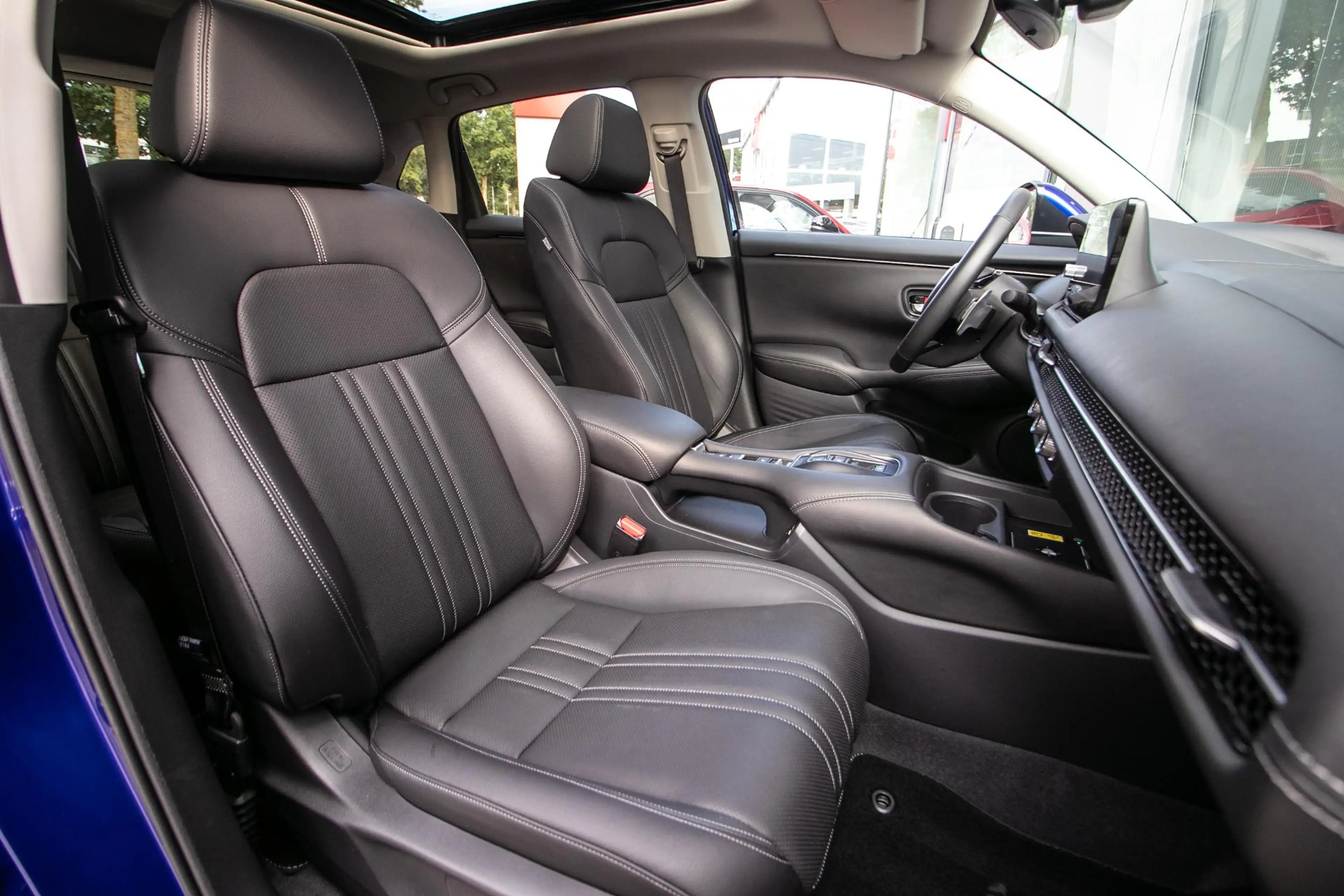 Honda ZR-V 2.0 e:HEV Advance — photo 6