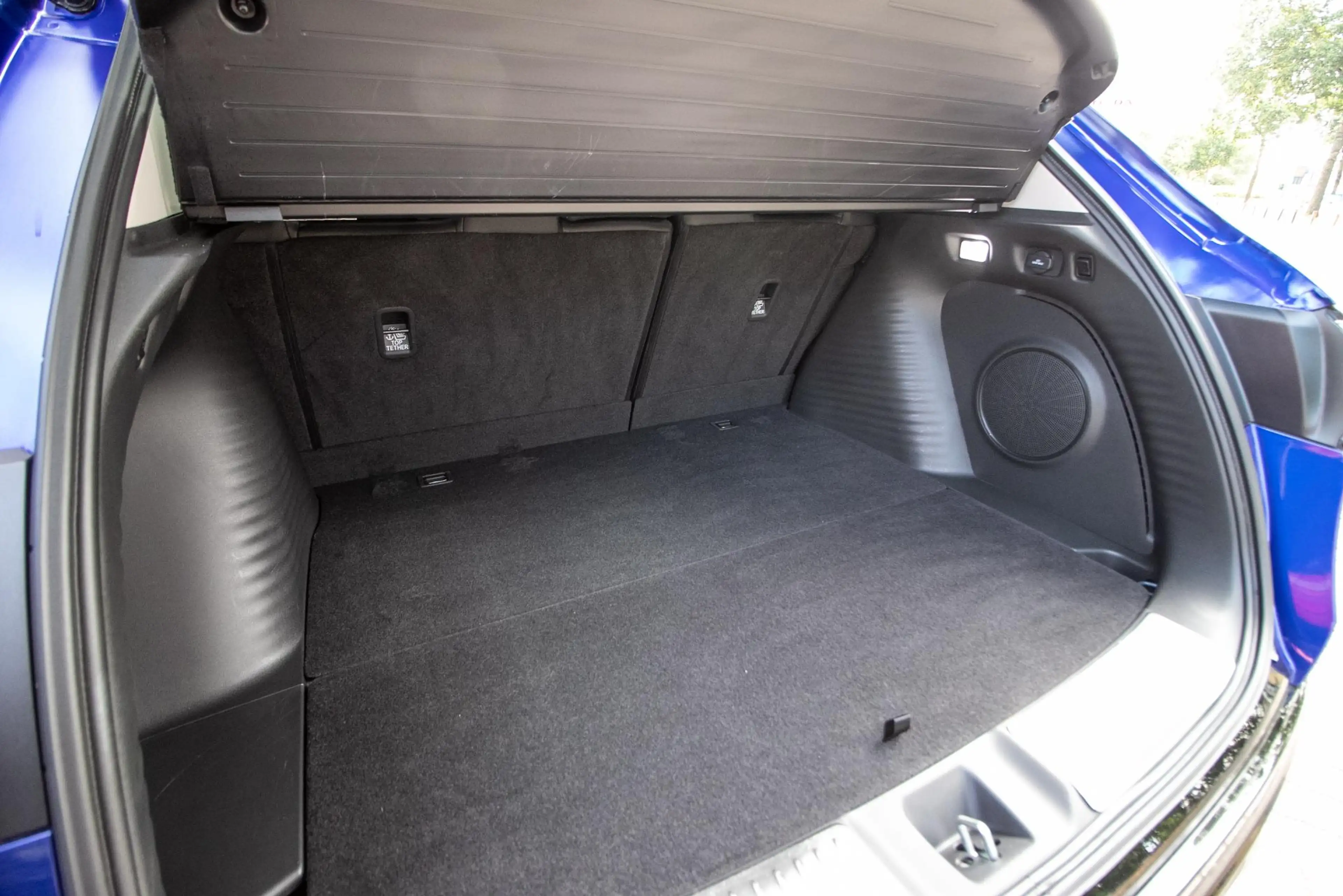 Honda ZR-V 2.0 e:HEV Advance — photo 12