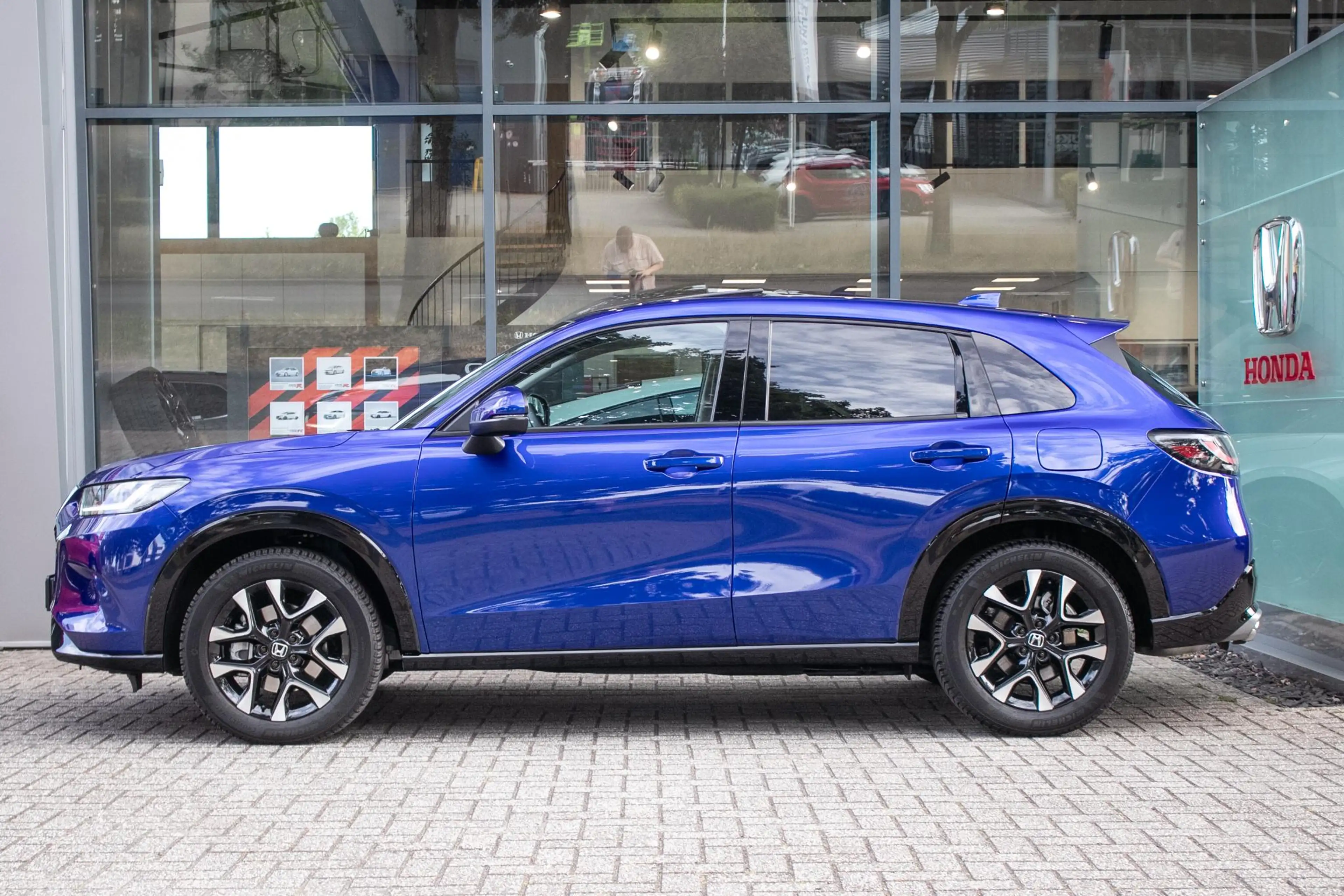Honda ZR-V 2.0 e:HEV Advance — photo 2