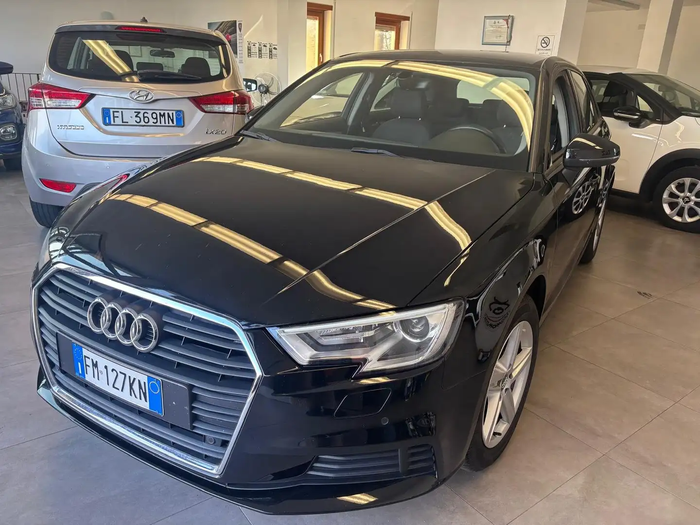 Audi A3 A3 III 2016 Sportback Sportback 35 1.5 tfsi 150cv Negro - 1