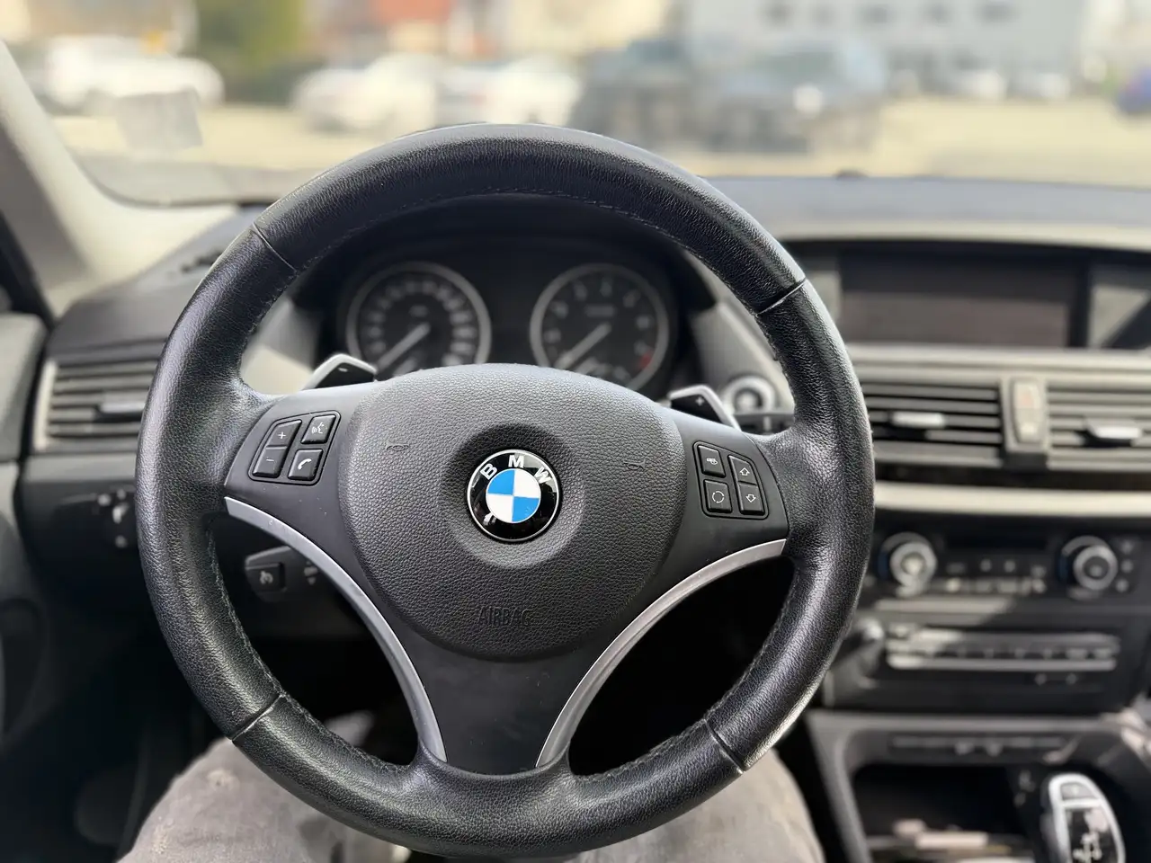 BMW X1 photo BMW X1