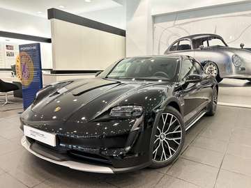 4 Cross Turismo