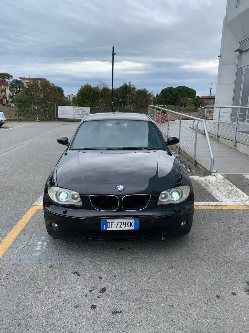 BMW 118 118d Attiva Nero - 2