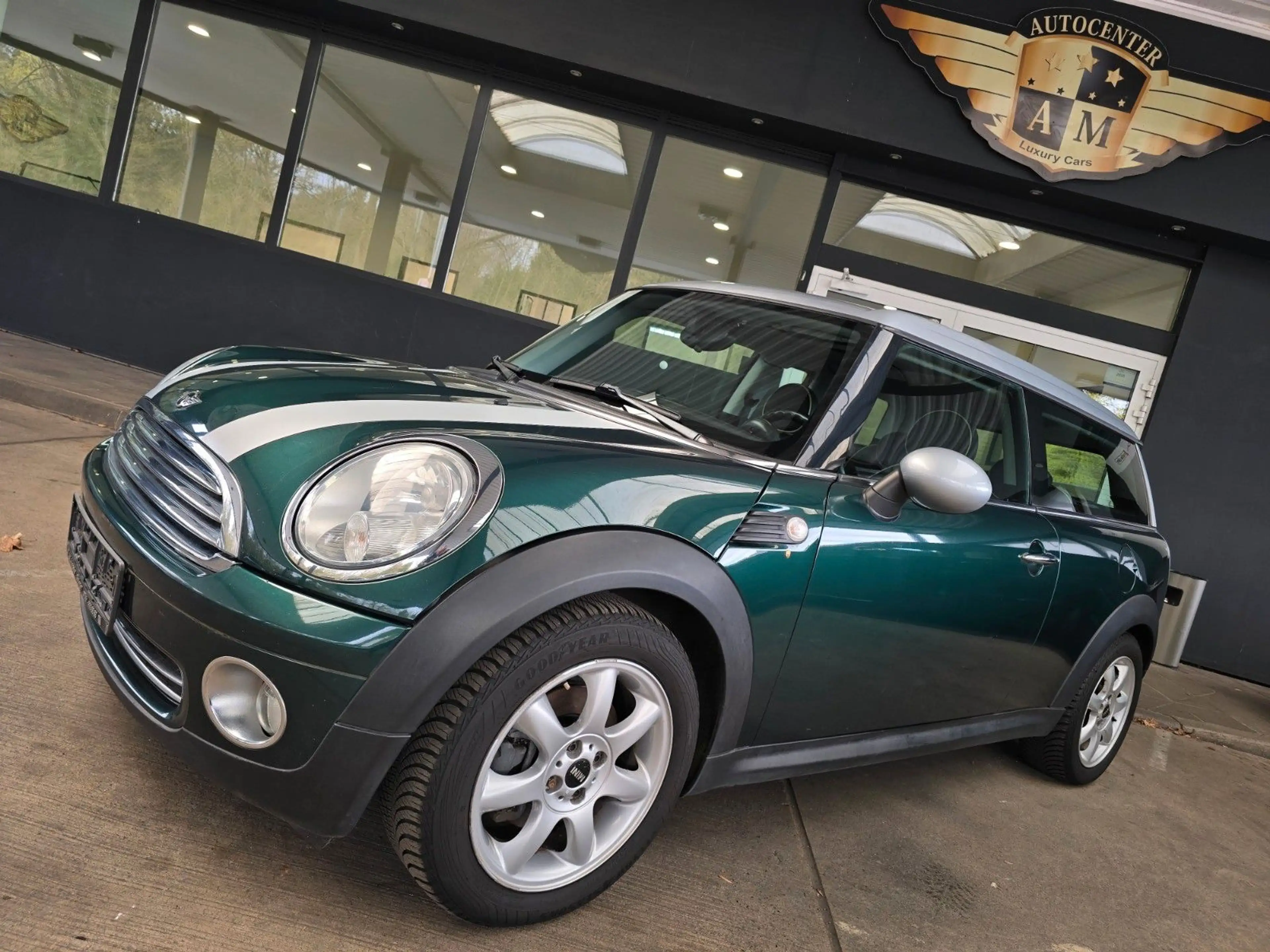 MINI Cooper Clubman LEDER/Schiebedach/SZH/Brit-Green — photo 4