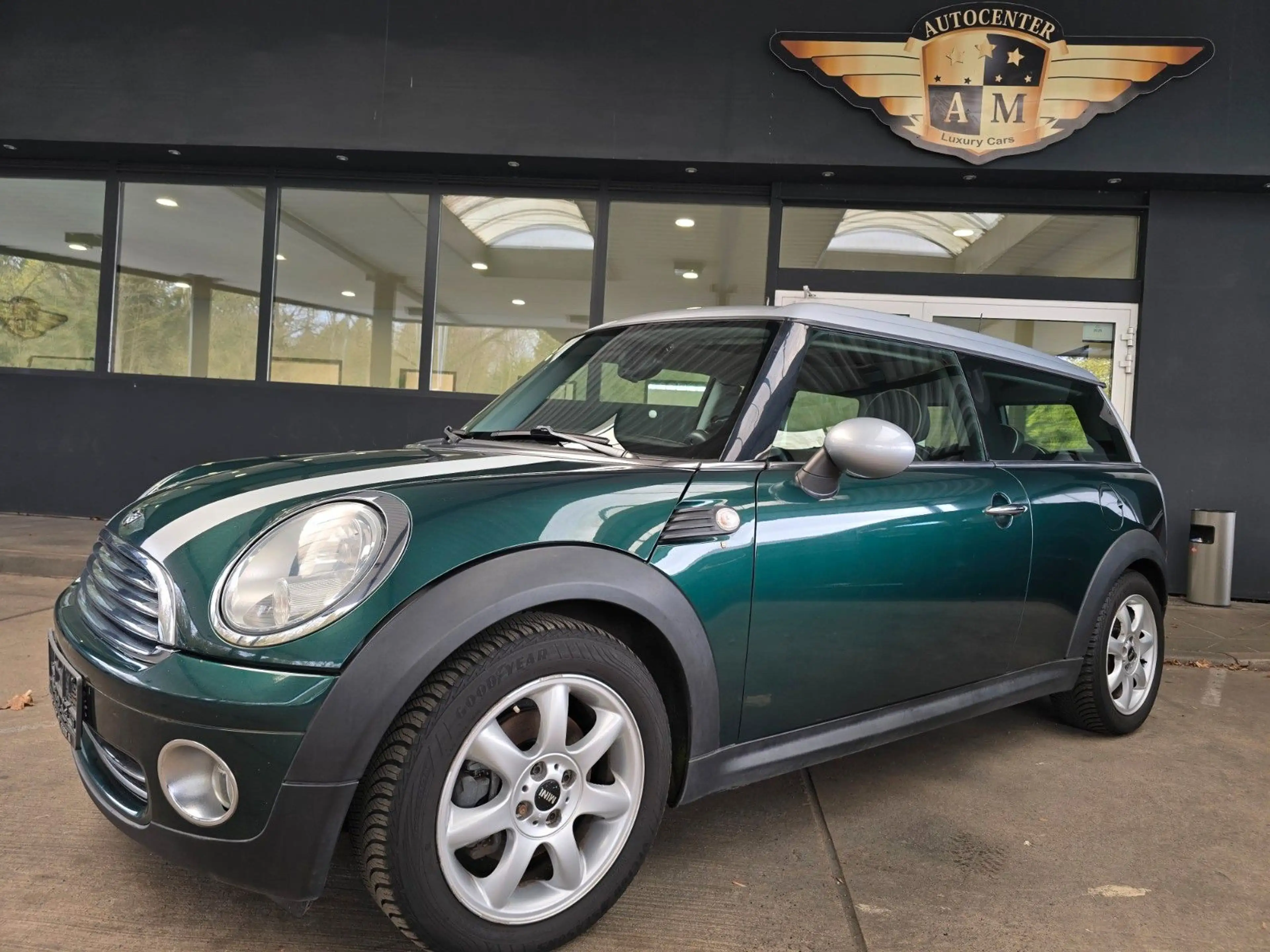 MINI Cooper Clubman LEDER/Schiebedach/SZH/Brit-Green