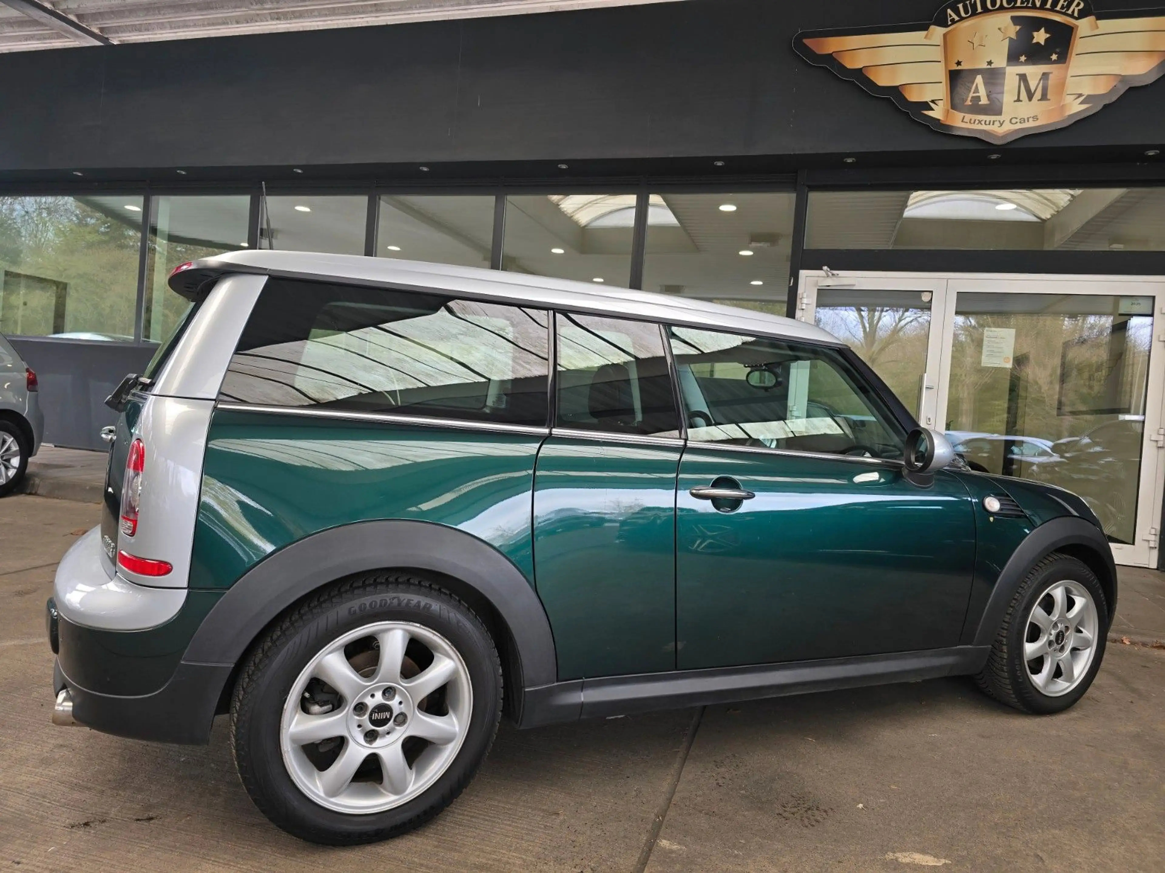 MINI Cooper Clubman LEDER/Schiebedach/SZH/Brit-Green — photo 12