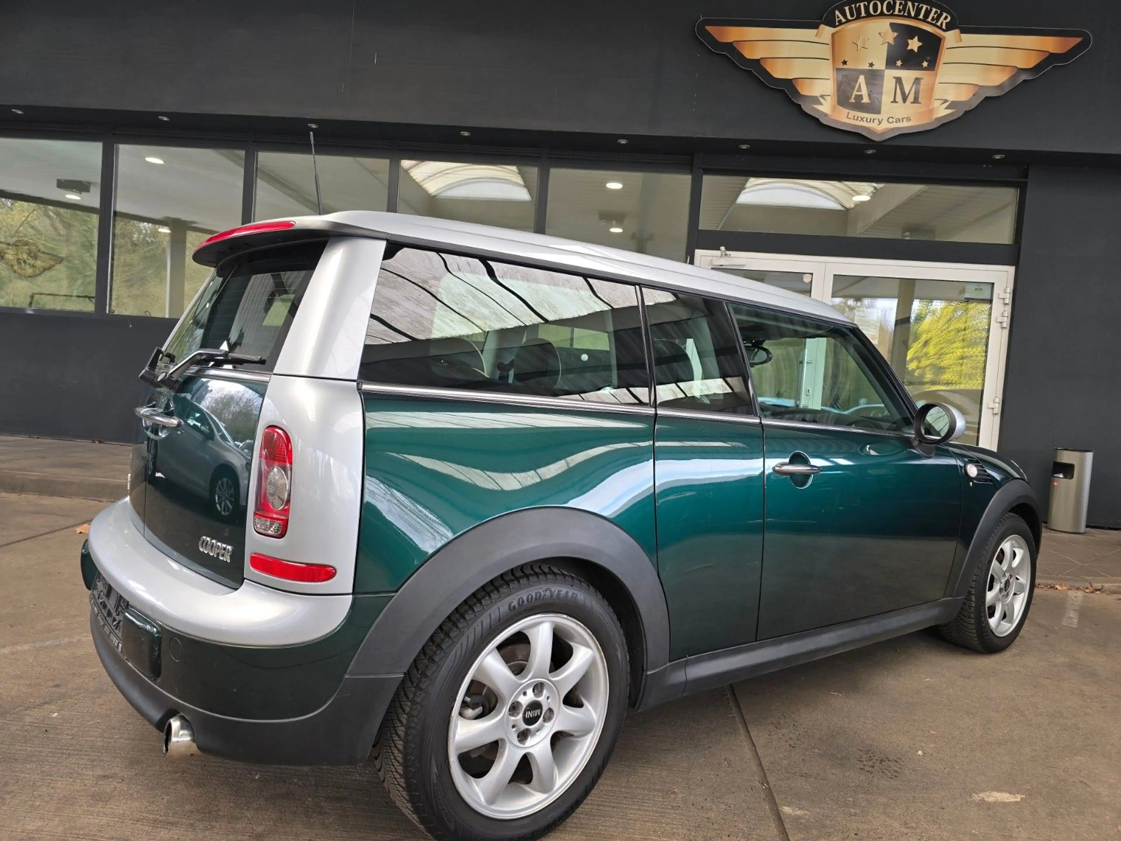 MINI Cooper Clubman LEDER/Schiebedach/SZH/Brit-Green — photo 10
